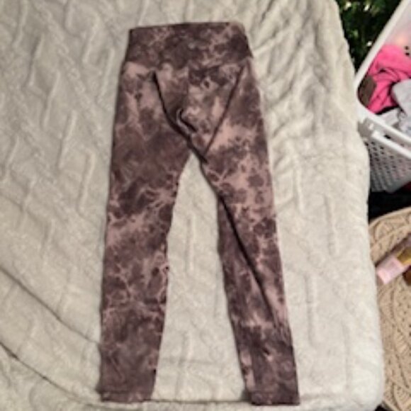 Lululemon diamond dye align leggings 28" - Picture 2 of 3